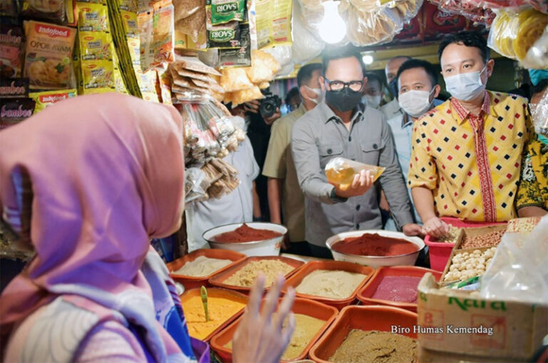 Sidak Pasar di Bogor, Wamendag: Harga Bapok di Kota Bogor Secara Umum Aman dan Stabil