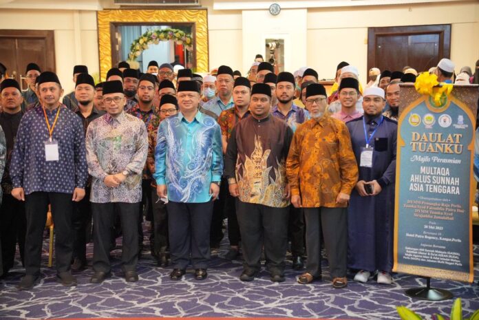 Multaqa Ulama Asia Tenggara di Malaysia, Kyai Zaitun Rasmin Serukan Persatuan