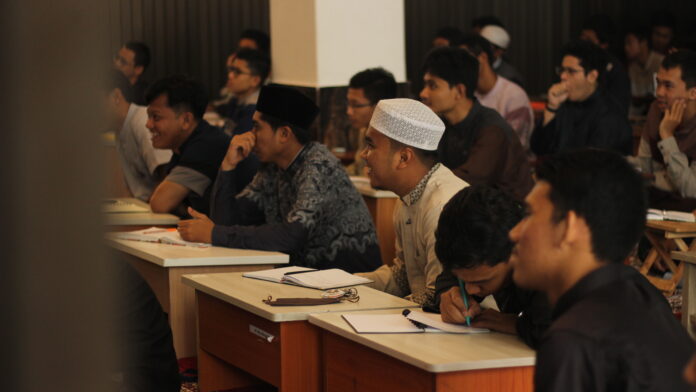 Bertabur Motivasi, DEA Bekali Santri Kelas Akhir Ma'had Tahfidzul Qur'an Isy Karima