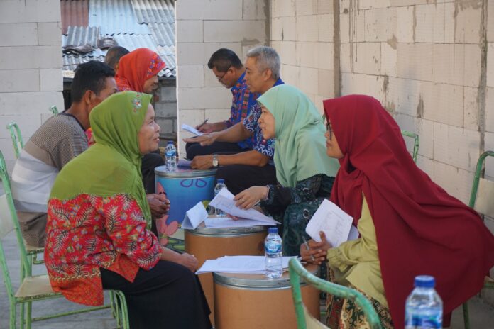 Kemenkes RI Bersama IRL Dan PKRR Menggelar Screening Kesehatan Untuk Lansia di Semarang