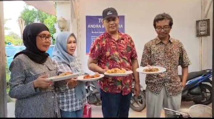 Baru Demo Produk Ayam Krispi, Chef Asal Amerika Imam Masykuri Dikagetkan dengan Calon Pembeli Waralabanya
