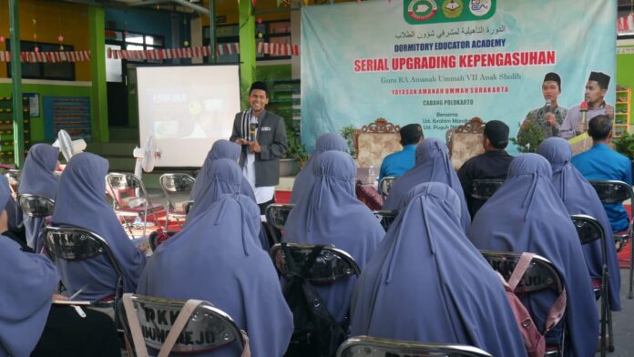 Upgrading Guru RA Amanah Ummah 7 Polokarto Bersama DEA