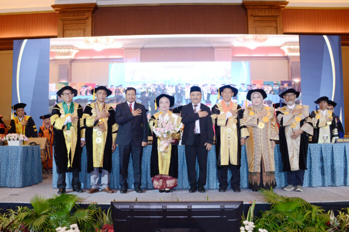 UNIDA Kembali Lahirkan Guru Besar, Kali Ini Resmi Kukuhkan Prof. Dr. Hj. Sri Harini, M.Si sebagai Guru Besar Bidang Ilmu Manajemen