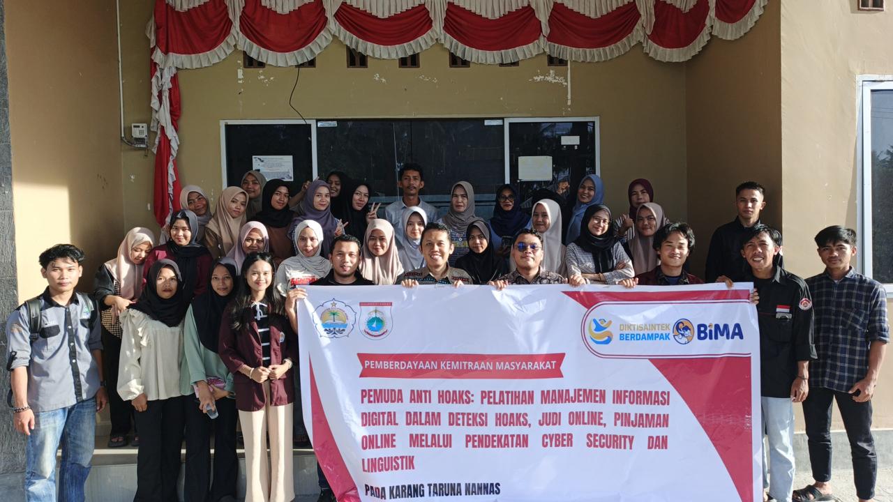 Unsulbar dan Karang Taruna Nannas Latih Pemuda Sendana Tangkal Hoaks dan Risiko Digital