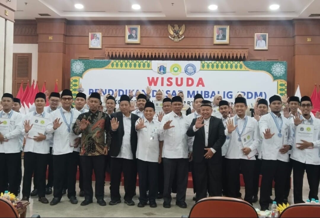 PDM KODI Jakarta Barat Wisuda 43 Mubaligh Angkatan I
